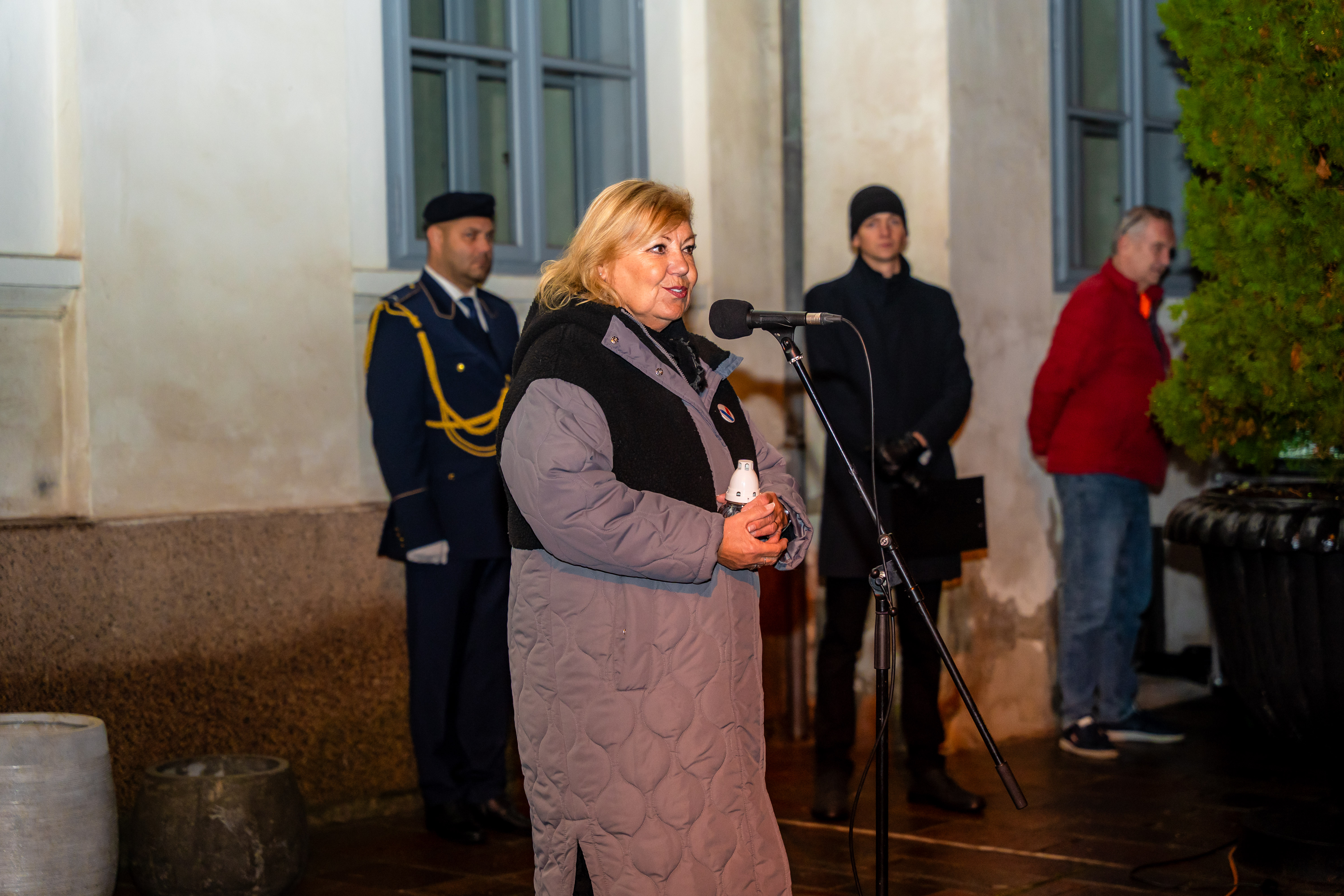 Pietna spomienka - Den boja za slobodu a demokraciu-6